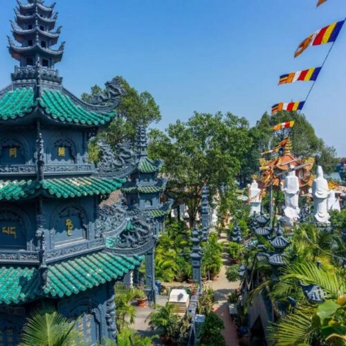 Du Lịch Chùa Bà